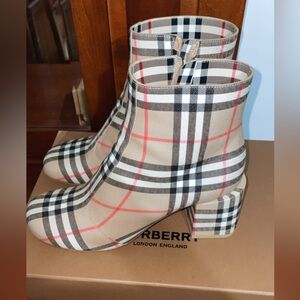 Burberry Women's Check Ankle Boots - Beige, Black, and Red